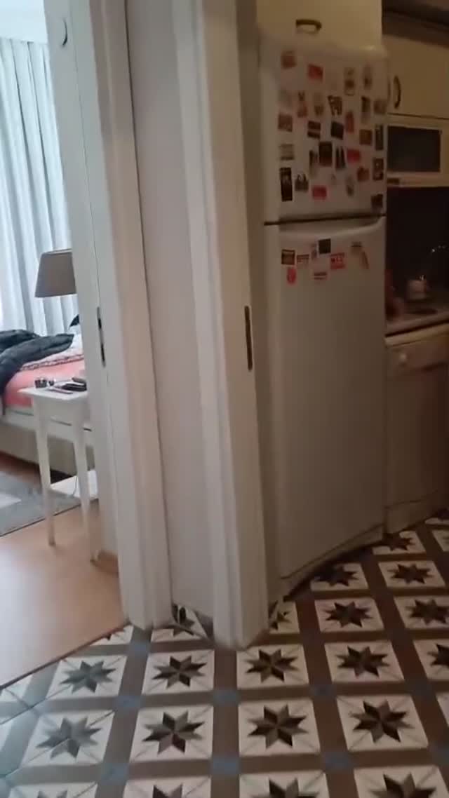 CİHANGİR'DE SATILIK 1+1 DAİRE - NET 60 M² KAPALI MUTFAKLI video 1