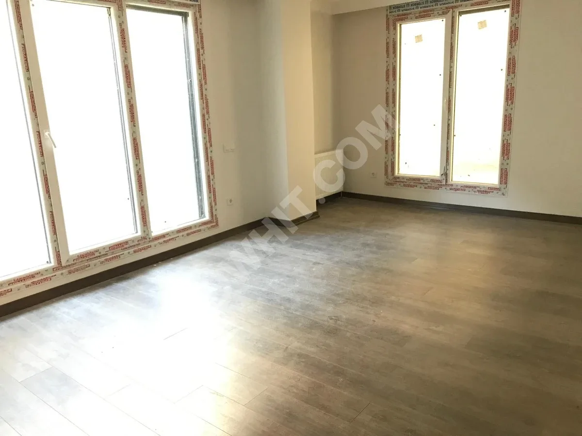 À VENDRE 3+1 AVEC JARDIN PRATIQUE DERRIÈRE ACIBADEM TELEKOM image 10