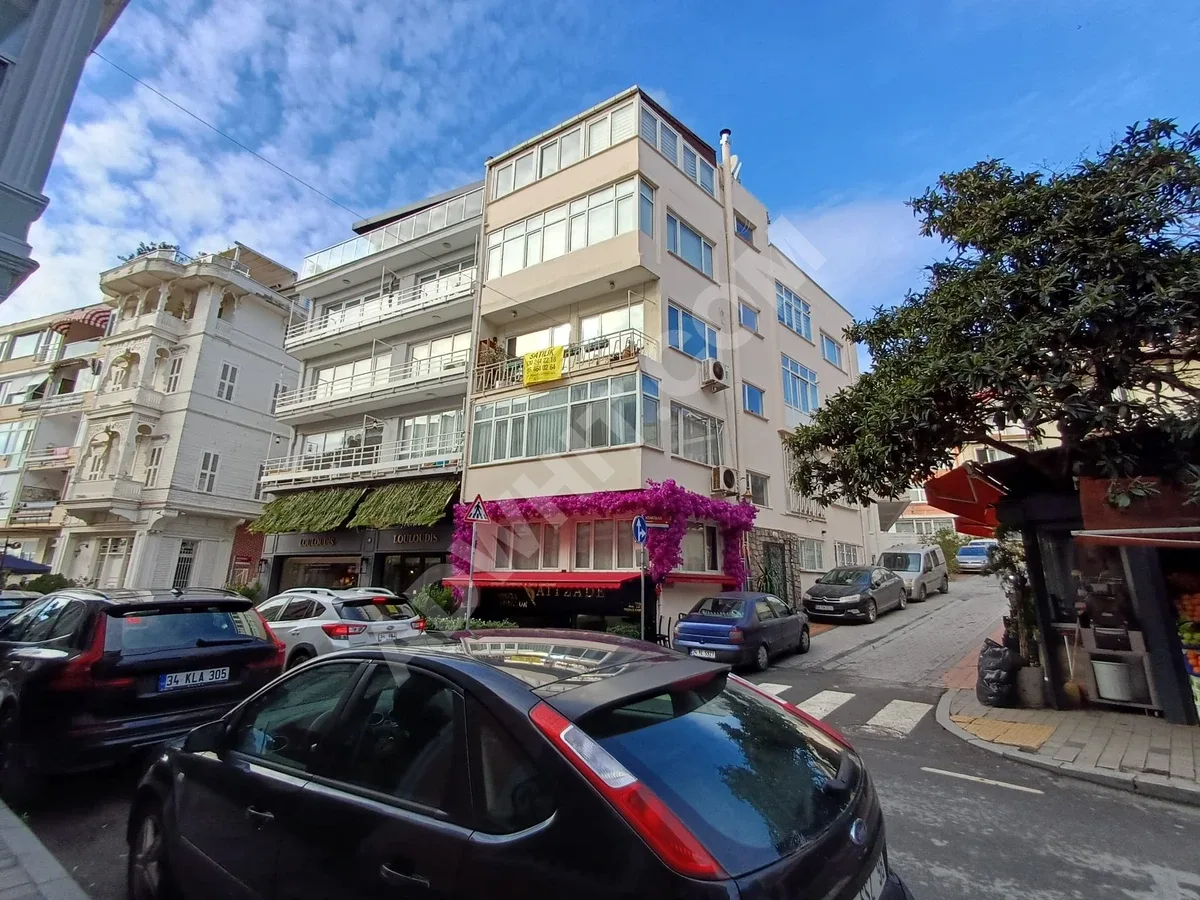 Appartement à vendre 2,5+1 dans le quartier Arnavutköy de Bebek, Beşiktaş image 23