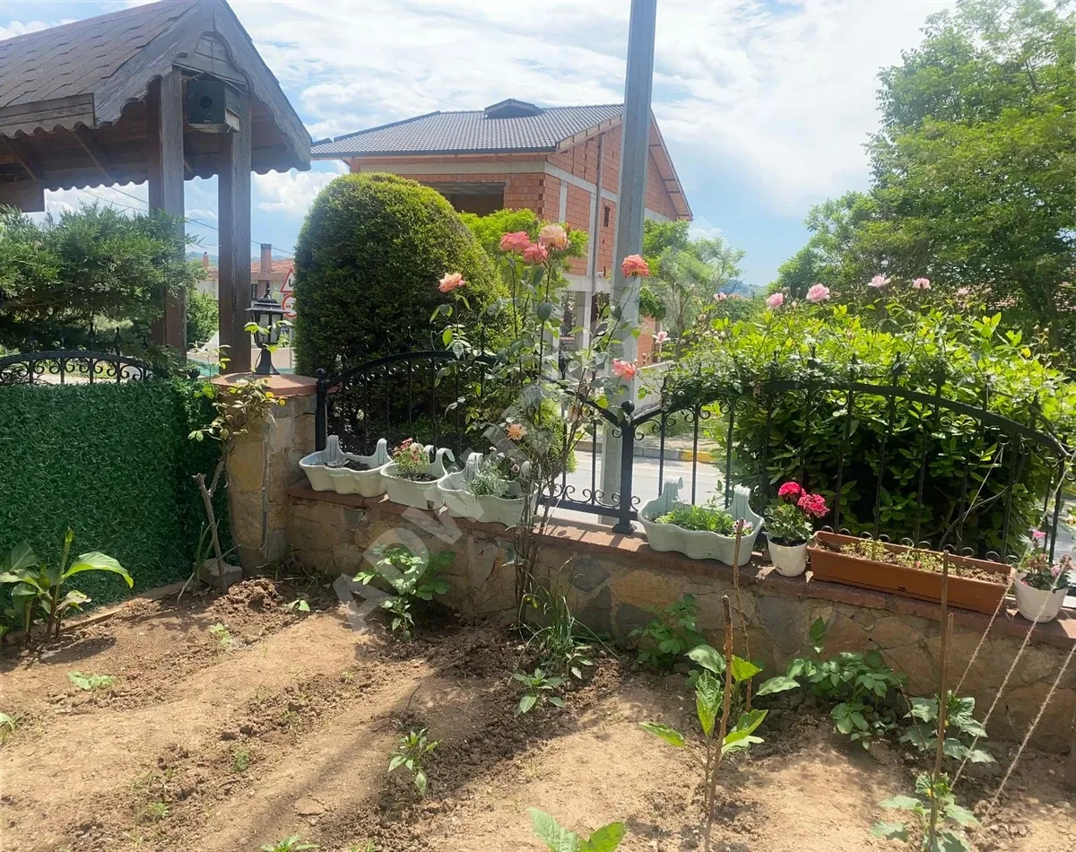 Villa 4+1 avec Piscine et Sécurité dans le Quartier Çavuş de Şile image 13