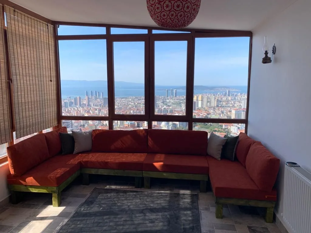Appartement Duplex 3+2 à Vendre dans le Quartier Yakacık Çarşı à Kartal image 2