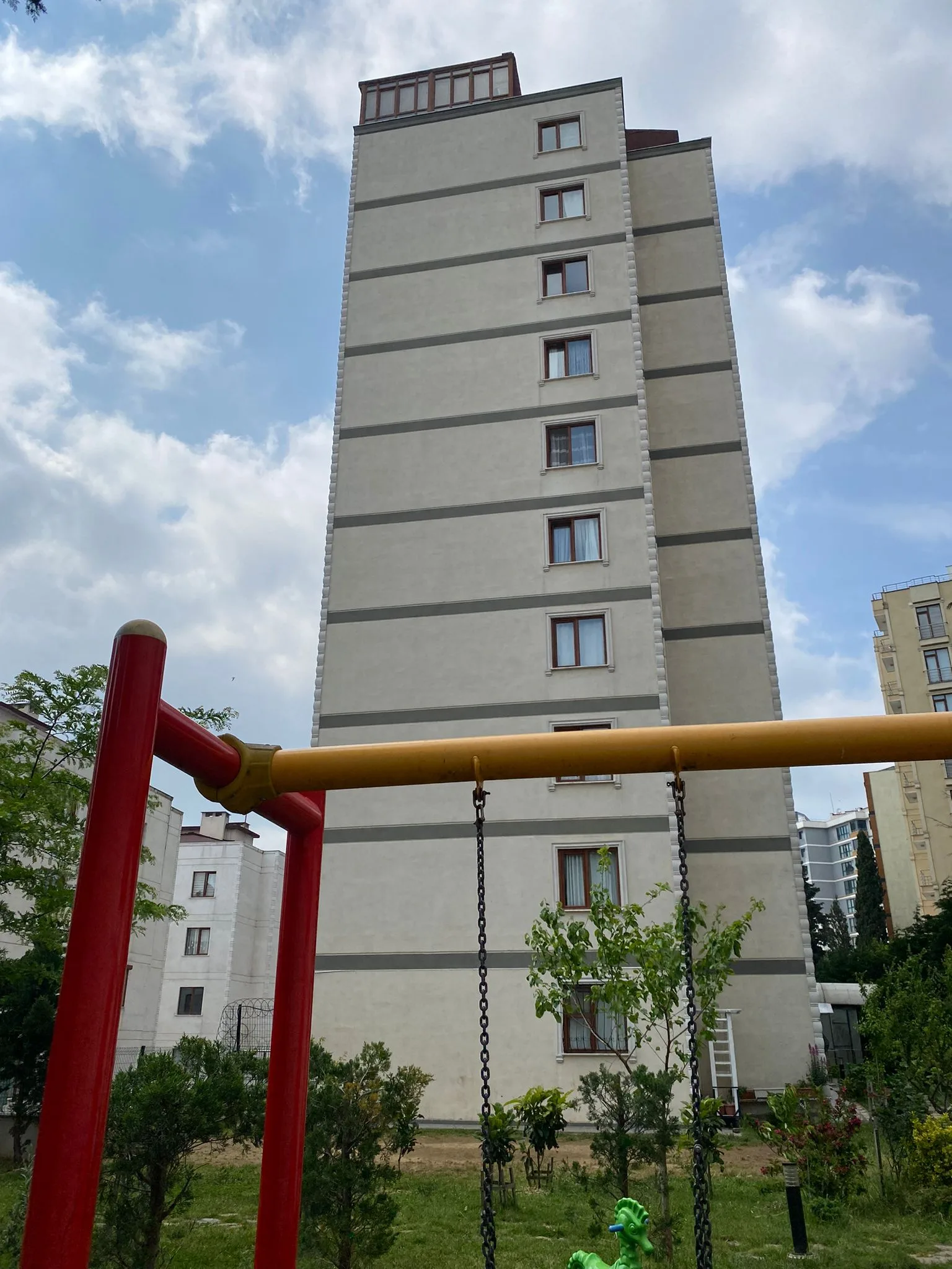 3+2 Duplex Apartment for Sale in Kartal Yakacık Çarşı Neighborhood