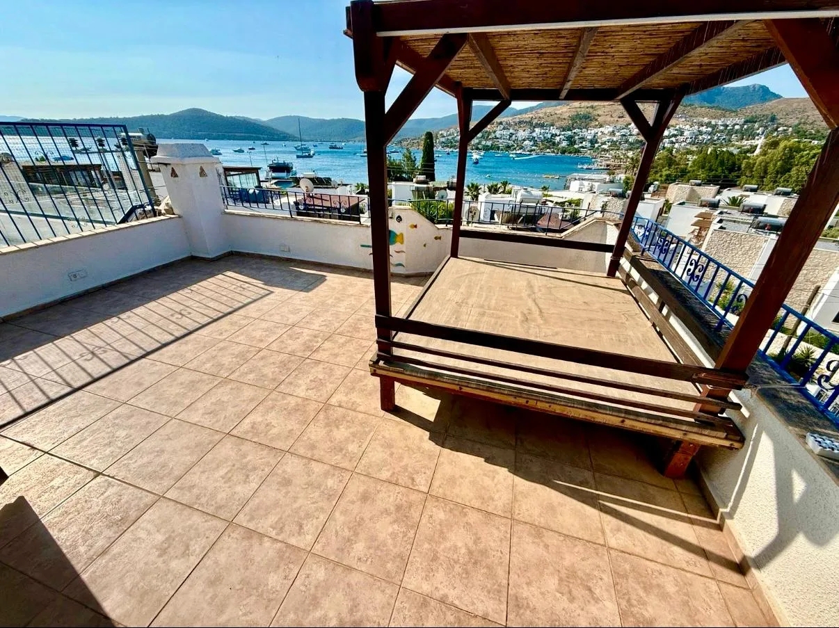 VILLA À VENDRE À 40 MÈTRES DE LA MER À TÜRKBÜKÜ image 13
