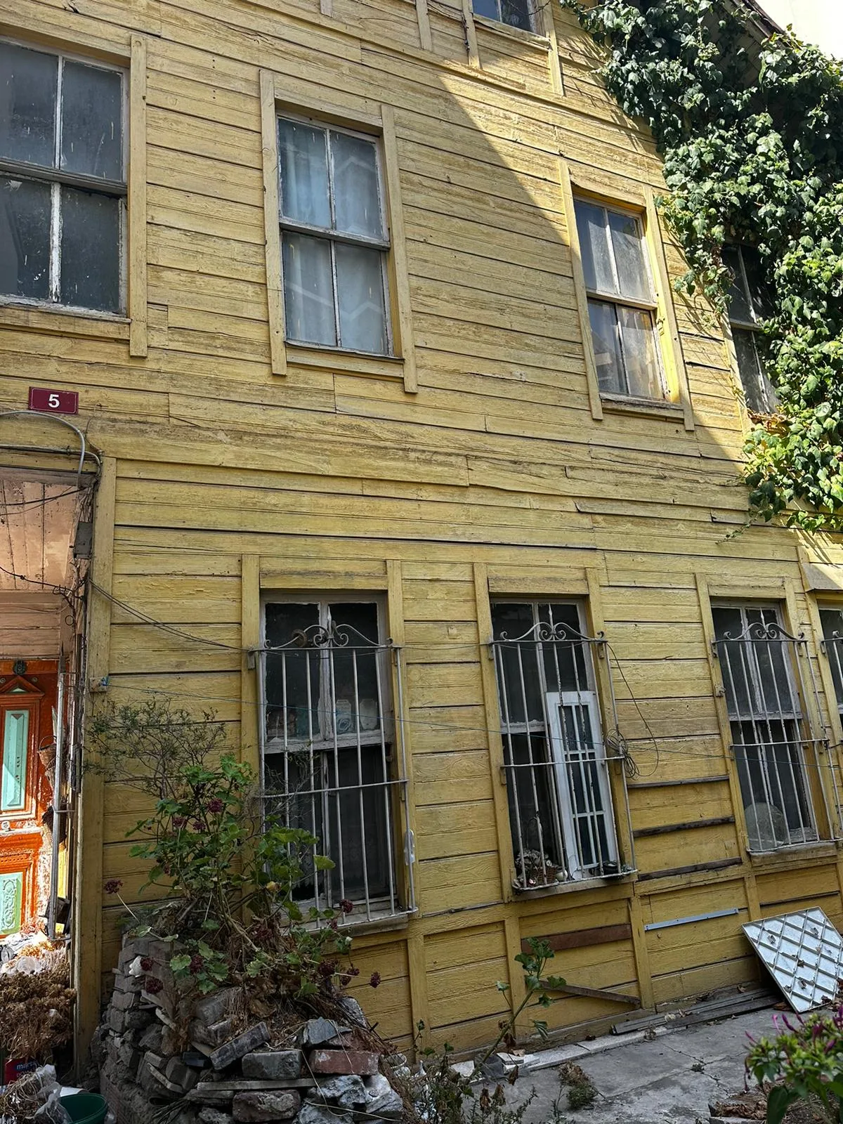 Detached House for Sale in Kızıltoprak, Kadıköy, Istanbul