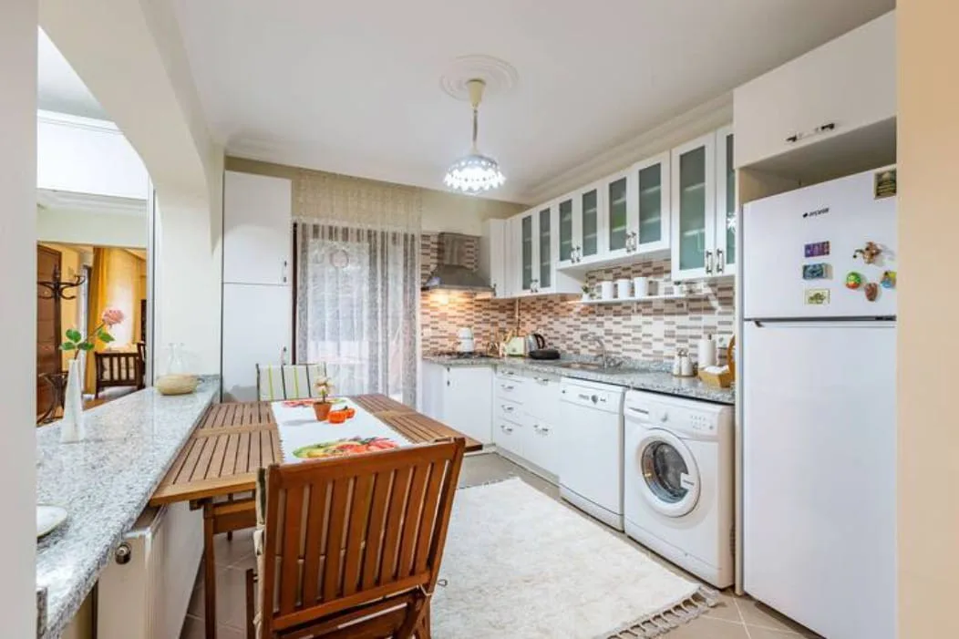 Villa individuelle 6+1 avec piscine à vendre dans le quartier Çavuş de Şile image 12