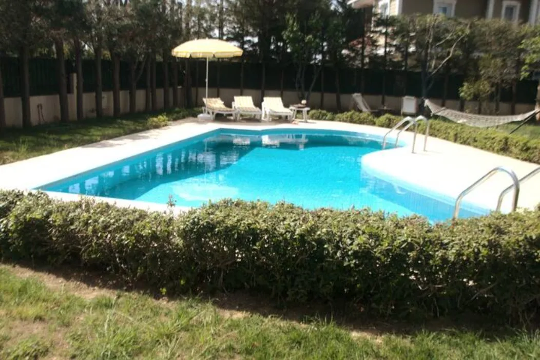 Villa individuelle 6+1 avec piscine à vendre dans le quartier Çavuş de Şile image 46